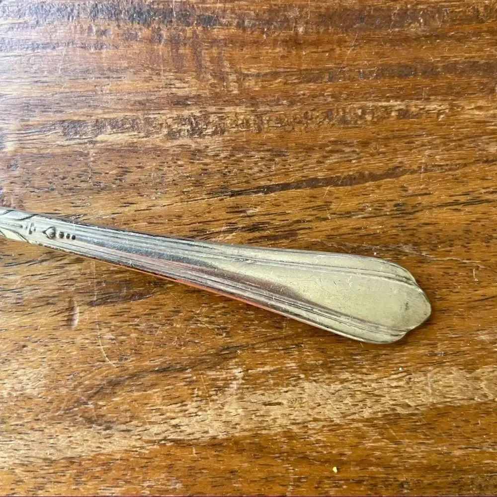 Vintage Oneida Tudor Plate 1937 June Nursery Teaspoon